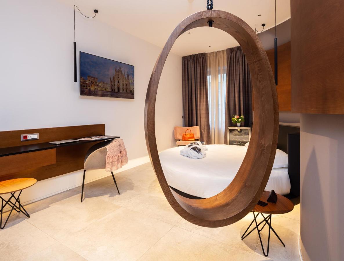 The Corner Duomo Hotel Milan Exterior photo