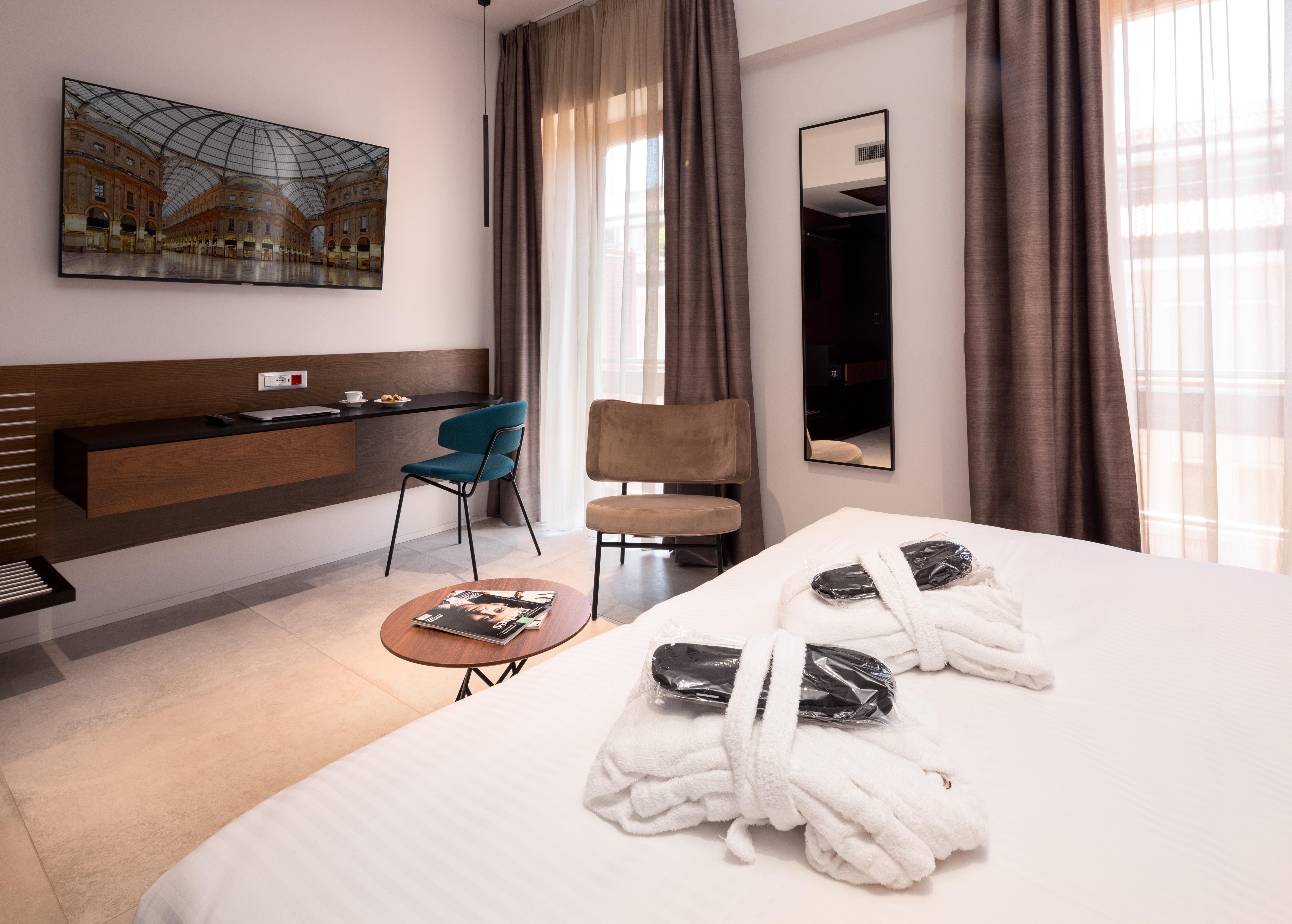 The Corner Duomo Hotel Milan Exterior photo