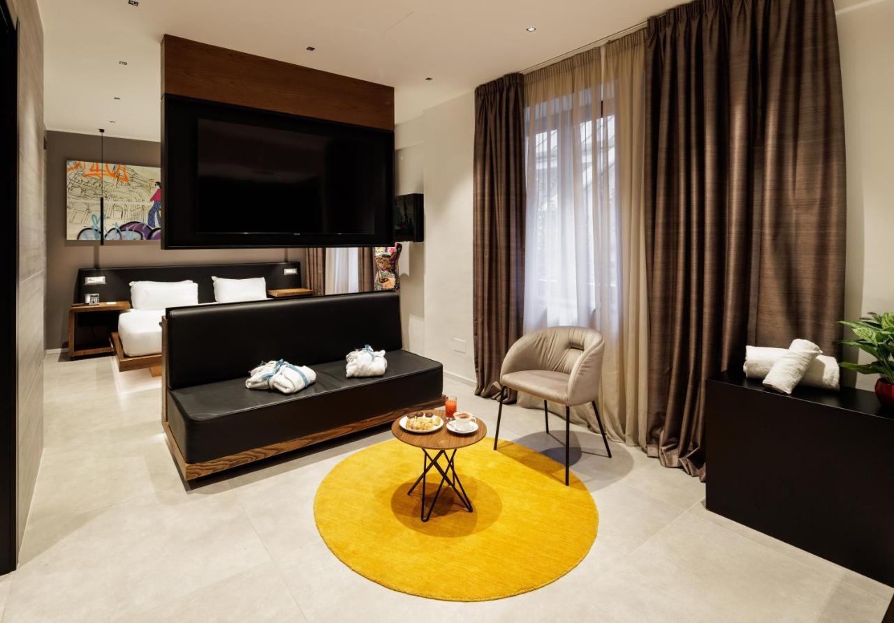 The Corner Duomo Hotel Milan Exterior photo