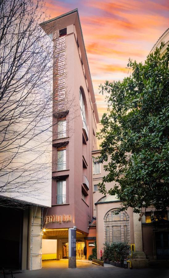 The Corner Duomo Hotel Milan Exterior photo