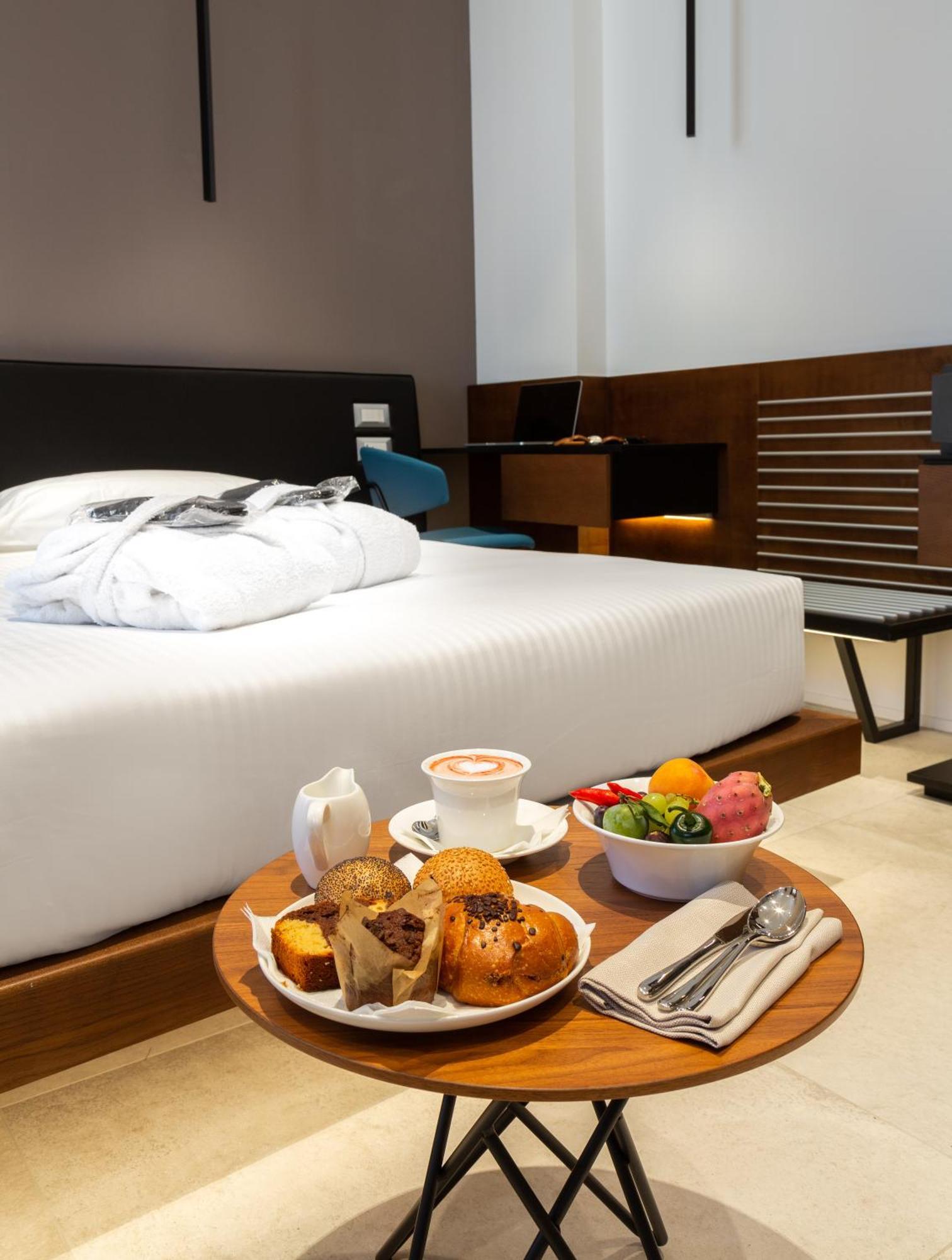 The Corner Duomo Hotel Milan Room photo